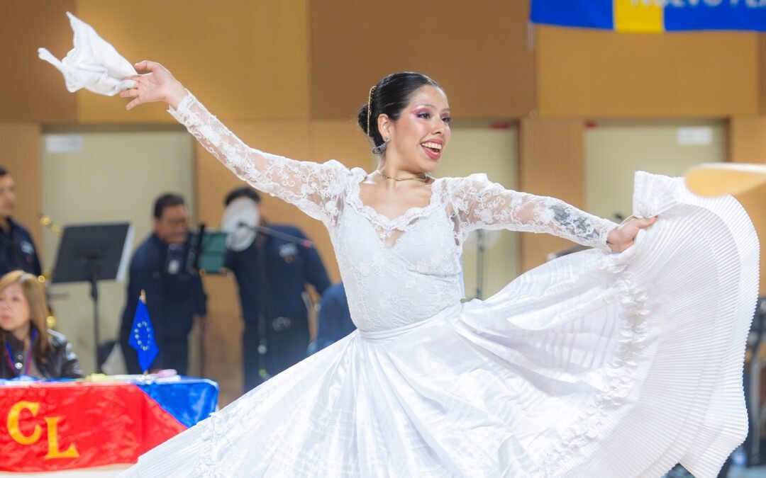Vestimenta y accesorios en clases de marinera norteña – pañuelos, faldas y tradición